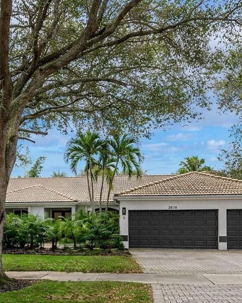 3610 Washington Ln, Hollywood, FL, 33026-4629 | Card Image