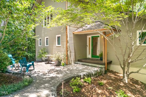 108 Rose Ln, Chapel Hill, NC, 27514-7820 | Card Image
