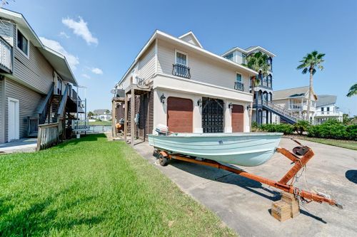 1822 Port O'Call Street, Galveston, TX, 77554 | Card Image