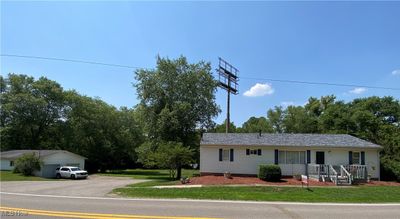 2702 Southern Highway, House other with 3 bedrooms, 1 bathrooms and null parking in Mineral Wells WV | Image 2