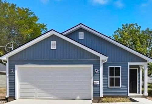 1334 Manor Dr, Columbus, OH, 43232-6438 | Card Image