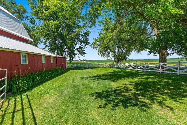 30789 5 Points Rd, House other with 3 bedrooms, 2 bathrooms and 6 parking in Kingston IL | Image 5