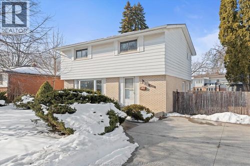 1460 Villa Maria Blvd S, Windsor, ON, N9G1W7 | Card Image