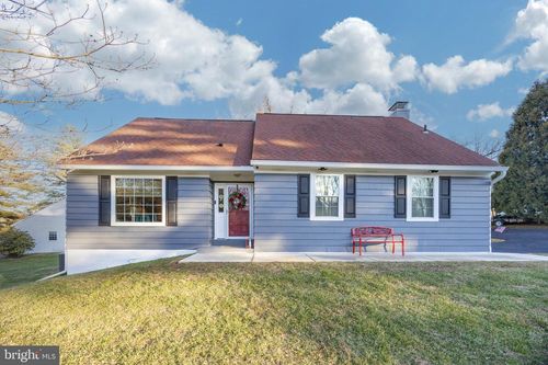 13 Marshall Cir, Downingtown, PA, 19335-2166 | Card Image