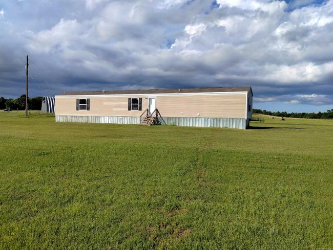 2811 County Rd 3411, House other with 3 bedrooms, 2 bathrooms and null parking in Clarksville AR | Image 2