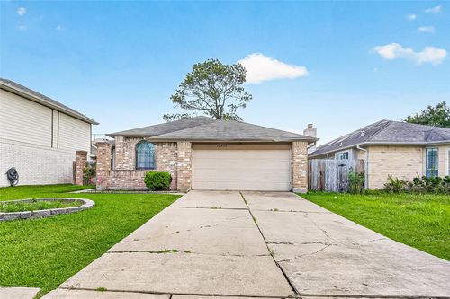 12403 Meadow Ridge Dr, Stafford, TX, 77477-2227 | Card Image