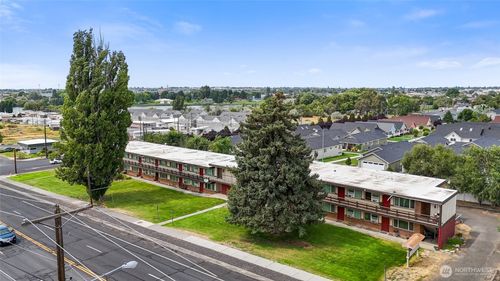 116 E Hill Ave, Moses Lake, WA, 98837-2100 | Card Image