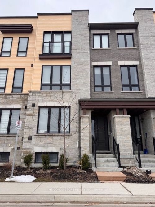 16 Dockside Way, Whitby, ON, L1N0M6 | Card Image