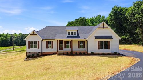390 Nc Hwy 200 S, Stanfield, NC, 28163-6711 | Card Image
