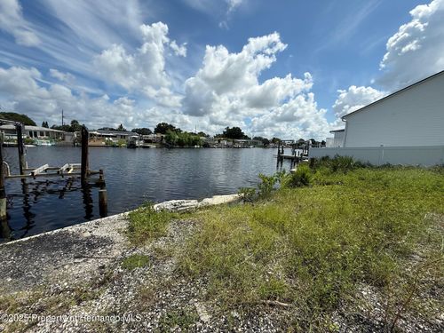 5247 Boardwalk St, HOLIDAY, FL, 34690-6649 | Card Image