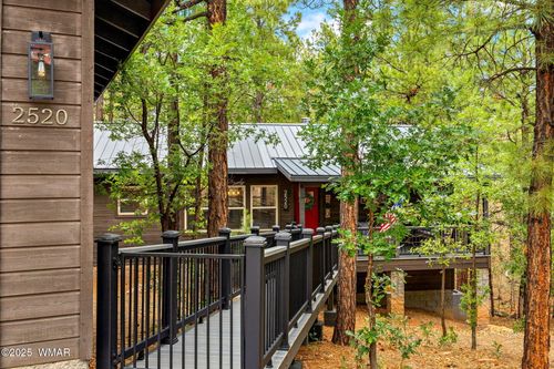 2520 S Garretts Way, Show Low, AZ, 85901-7357 | Card Image