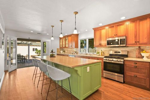 4386 Niagara Ave, San Diego, CA, 92107-2926 | Card Image