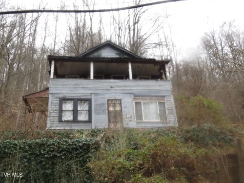 608 Park Ave, Appalachia, VA, 24216-1009 | Card Image