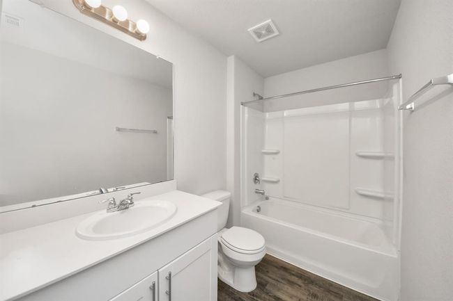20715 Southern Woods Dr, House other with 4 bedrooms, 3 bathrooms and 2 parking in New Caney TX | Image 15