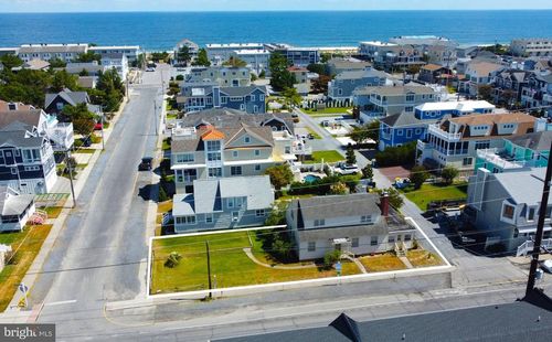 30 N Pennsylvania Ave, BETHANY BEACH, DE, 19930 | Card Image