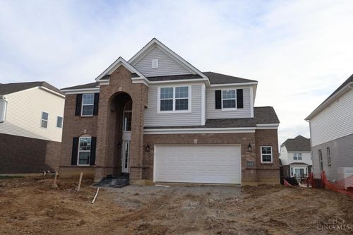 5650 White Pine Ln, Fairfield Twp, OH, 45011-4585 | Card Image