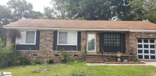 204 Harwood Dr, Hopkins, SC, 29061-9417 | Card Image