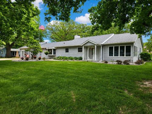 622 S 4th Street, SALEM LAKES, WI, 53170 | Card Image