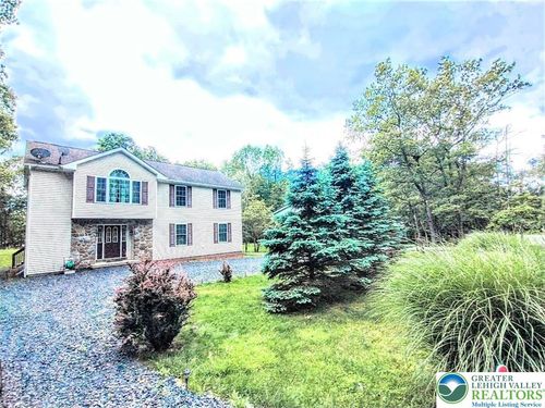 146 Hunter Ln, Albrightsville, PA, 18210-3817 | Card Image