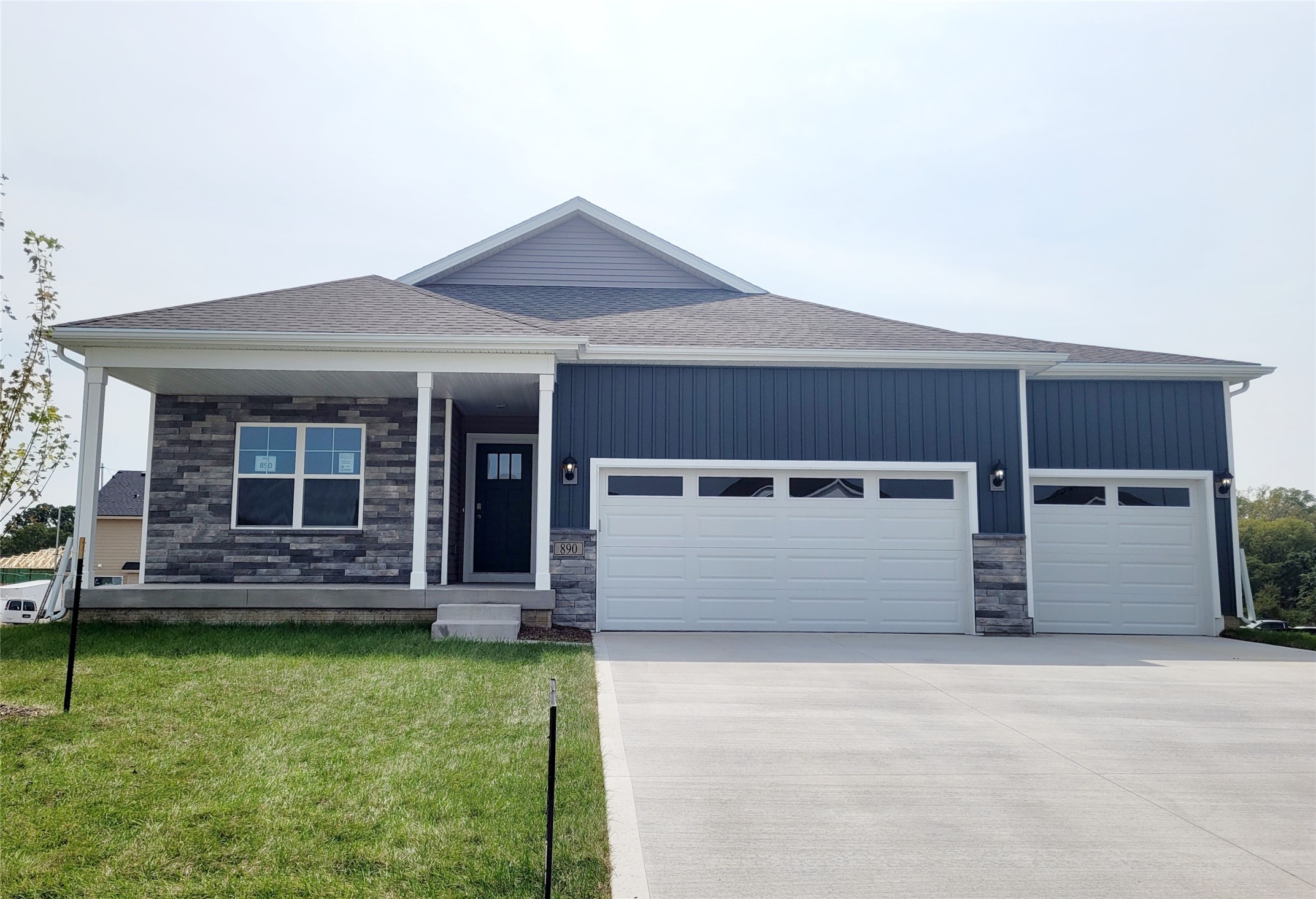 Melody Cir, Waukee, IA 50263