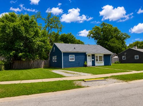8115 Wicker Park Dr, Highland, IN, 46322-1035 | Card Image