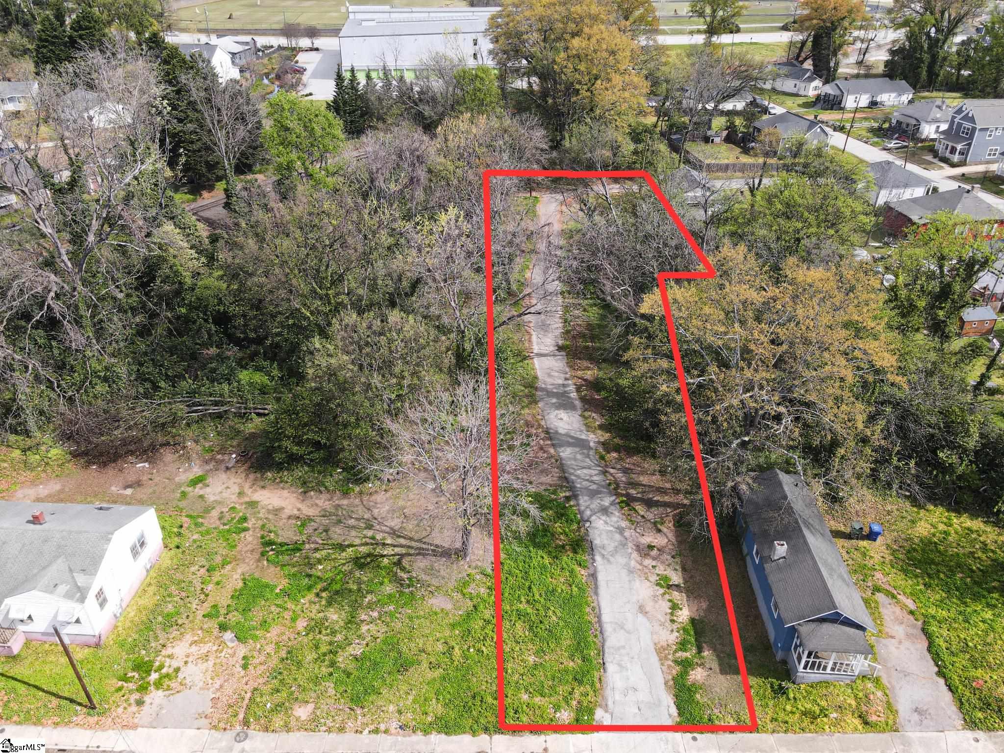 Land in Greenville