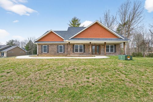 204 Suzie Ct, Crossville, TN, 38555-4159 | Card Image