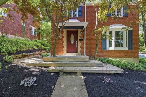 200 Ashland Ave, Mt. Lebanon, PA, 15228-2212 | Card Image