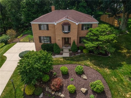 329 Oak Grove Ct, Wexford, PA, 15090-9571 | Card Image