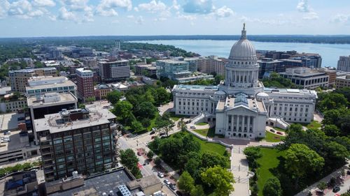 904-100 Wisconsin Avenue, Madison, WI, 53703 | Card Image