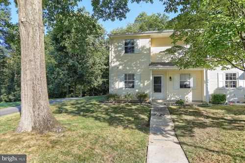 513 Porsha Ter, CAMP HILL, PA, 17011-1267 | Card Image