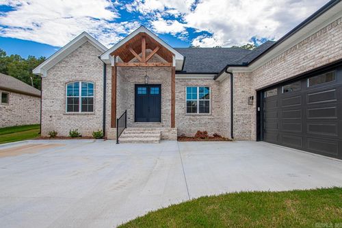 9225 Wooddale Dr, Sherwood, AR, 72120-2599 | Card Image