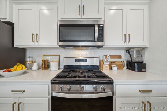 6198 S 320 Th East Ave, House other with 4 bedrooms, 2 bathrooms and null parking in Broken Arrow OK | Image 17