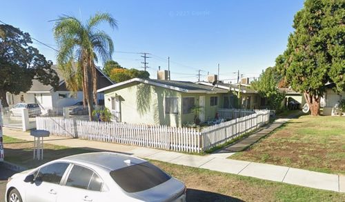 106 N Date Ave, Rialto, CA, 92376-5906 | Card Image