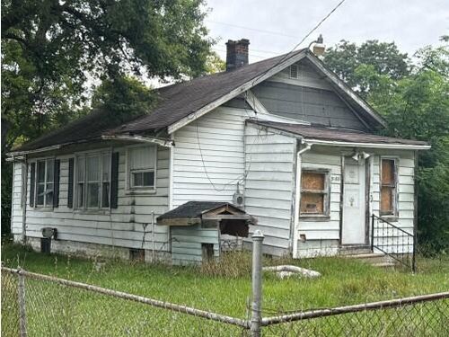 3188 E Hemphill Rd, Burton, MI, 48529-1435 | Card Image