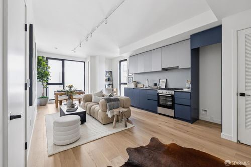 cl8-988 Harrison St, San Francisco, CA, 94107-1009 | Card Image