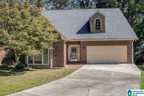 2512 Christie Cir, Vestavia Hills, AL, 35216-5391 | Card Image