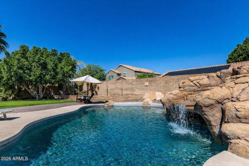 9834 E Irwin Cir, Mesa, AZ, 85209-7083 | Card Image