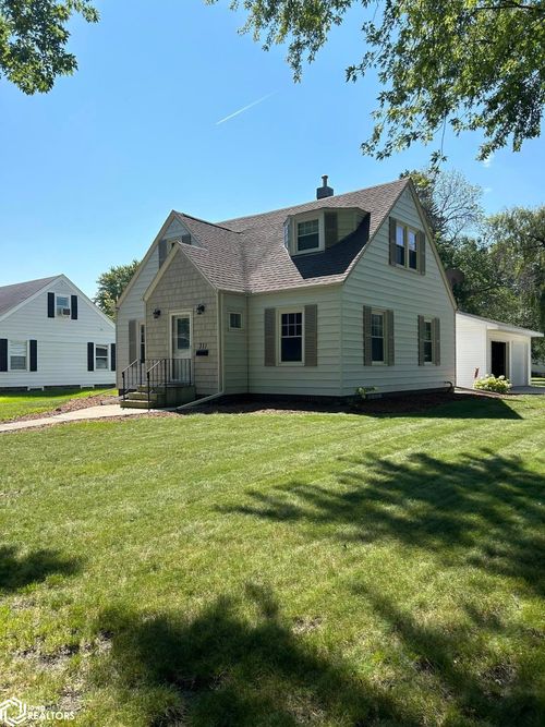 311 1st Ave Sw, Pocahontas, IA, 50574-1911 | Card Image