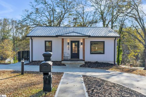 200 Saint Lo Cir, Easley, SC, 29640-3520 | Card Image