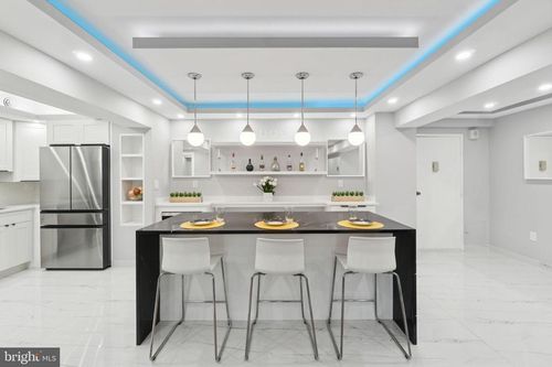 apt-122e-4201 Cathedral Ave Nw, WASHINGTON, DC, 20016-4952 | Card Image