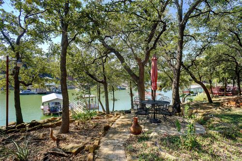 373 County Road 1742, Chico, TX, 76431-2115 | Card Image