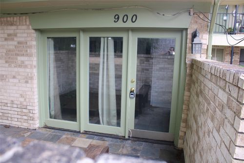 900 N Austin St, Denton, TX, 76201-3110 | Card Image