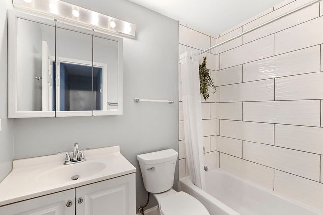 125C - 878 Cambridge Pl, Home with 2 bedrooms, 2 bathrooms and 1 parking in Wheeling IL | Image 11