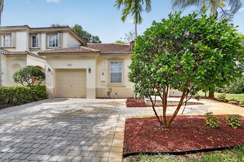 7915 Nw 20th St, Pembroke Pines, FL, 33024-3668 | Card Image
