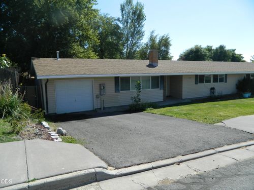 10107 Wright Avenue, Klamath Falls, OR, 97603 | Card Image