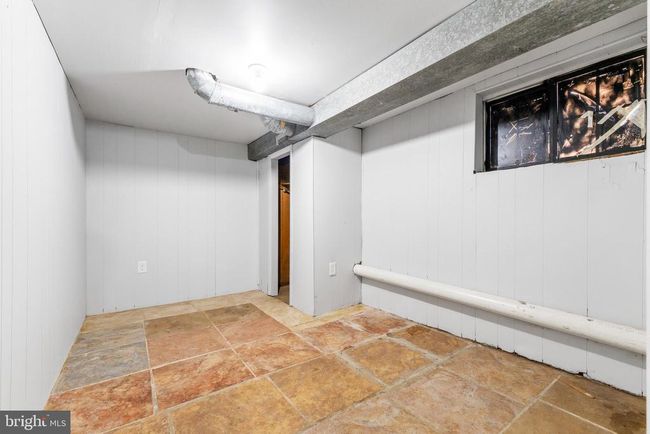 1826 Us Highway 1, Home with 5 bedrooms, 2 bathrooms and null parking in LAWRENCE TOWNSHIP NJ | Image 37