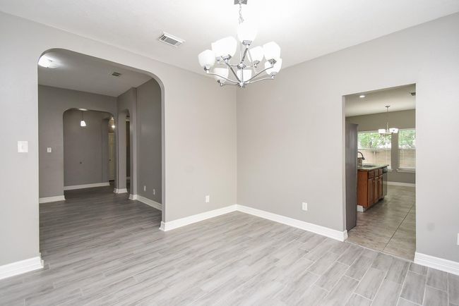 4706 Torrington Ct, House other with 3 bedrooms, 2 bathrooms and 2 parking in Sugar Land TX | Image 10