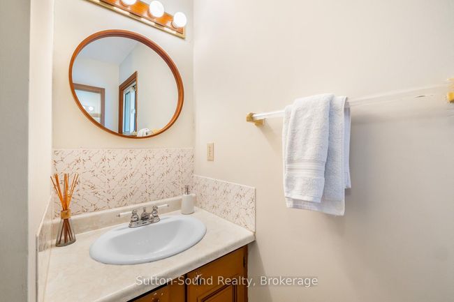 505405 Grey Rd 1, House other with 3 bedrooms, 2 bathrooms and 3 parking in Kemble ON | Image 21