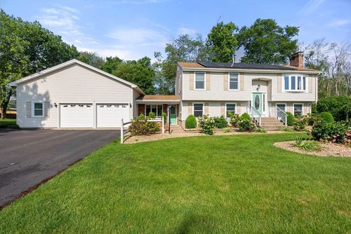 15 Barbara Ln, Feeding Hills, MA, 01030-1042 | Card Image